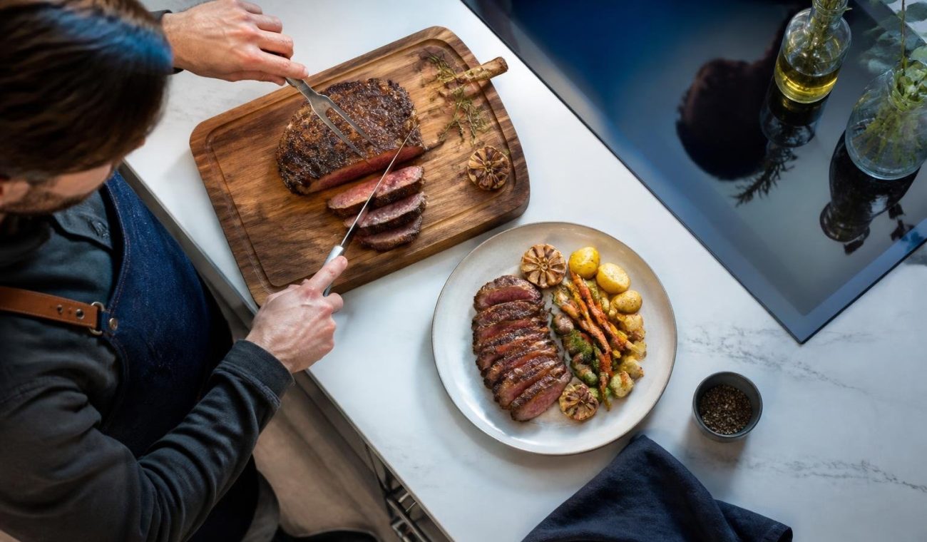 Transforming Your Dining Experience with the Perfect Steak Knife Set